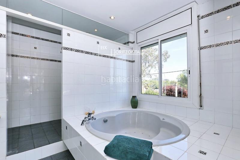 Foto fe9371fb-0fe3-4020-87e6-4363ed1bf8c0. Chalet mit heizung parking pool in Bellaterra