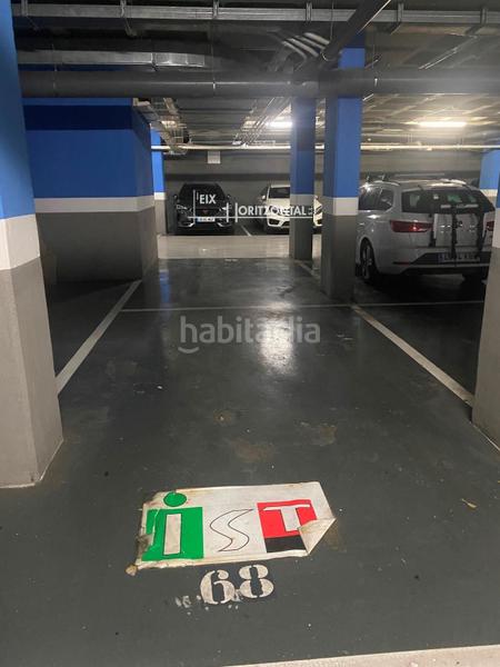 Foto 0012be63-7f25-4577-b3c9-ccb0f2d46e4b. Autoparkplatz in Centre Sabadell