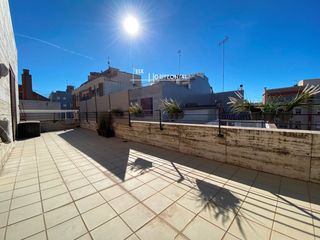 Miete Dachwohnung  Fora de. Piso en el centro de sabadell con terraza espectacular