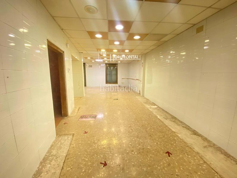 Foto 8f92e249-727e-4f09-8c3f-d2d47b6aac6f. Lloguer local comercial a Centre Sabadell