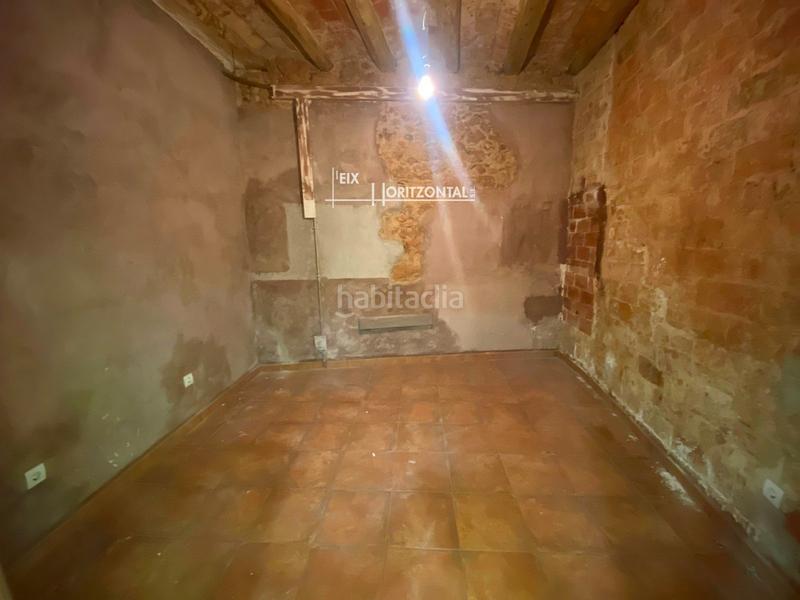 Foto 929f351b-f9c7-411e-8968-422771c9cc29. Lloguer local comercial a Centre Sabadell