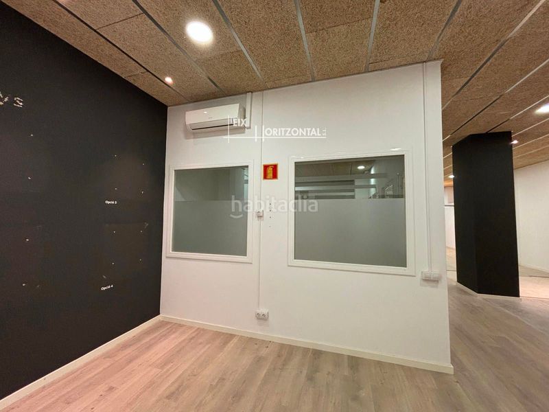 Foto 806d2e1a-d535-4bbd-88f1-2d8a4d7ecff2. Alquiler local comercial local en alquiler en el corazón en Barberà del Vallès