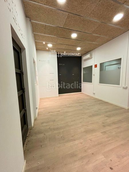 Foto ae39a6c9-9fac-448b-b15a-c8c175d6309a. Alquiler local comercial local en alquiler en el corazón en Barberà del Vallès