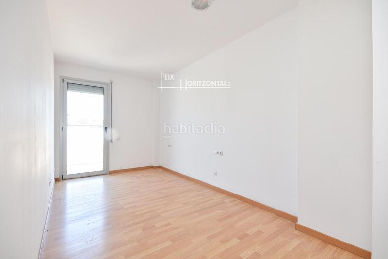 Foto 04955a2e-5081-4f4a-900c-476384755ca2. Pis amb calefacció aparcament a Montornès del Vallès