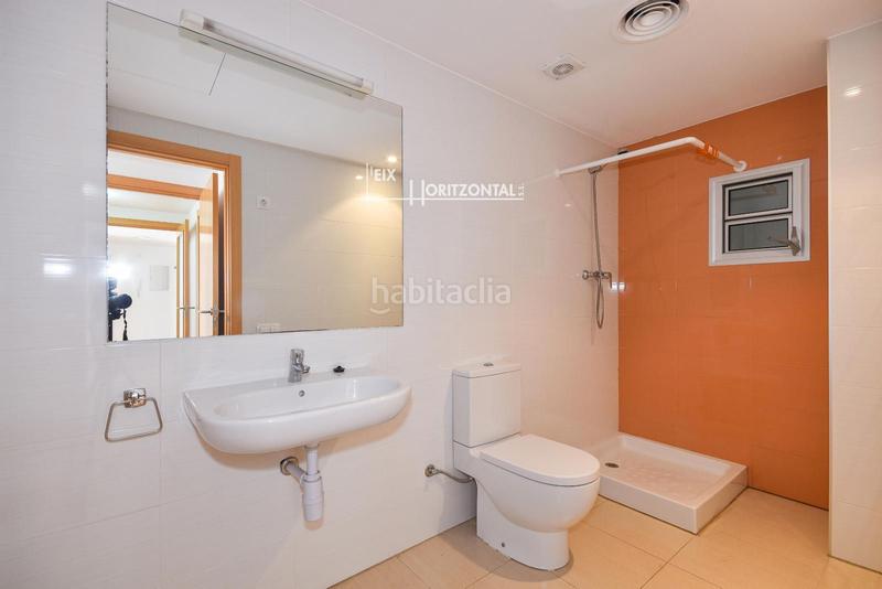 Foto 316cde57-3f04-465d-b508-db945ece74f5. Pis amb calefacció aparcament a Montornès del Vallès