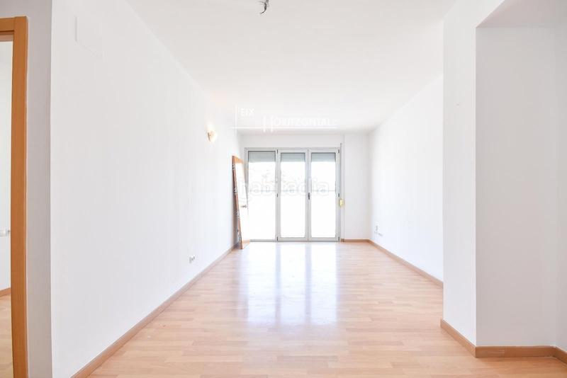 Foto 8a20f017-27dd-4b35-9a9f-c748152e2155. Pis amb calefacció aparcament a Montornès del Vallès