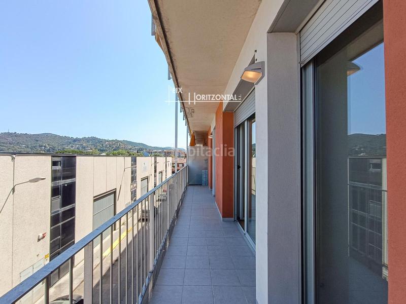 Foto a71de699-a30f-4207-aeae-63bb1106bb75. Pis amb calefacció aparcament a Montornès del Vallès