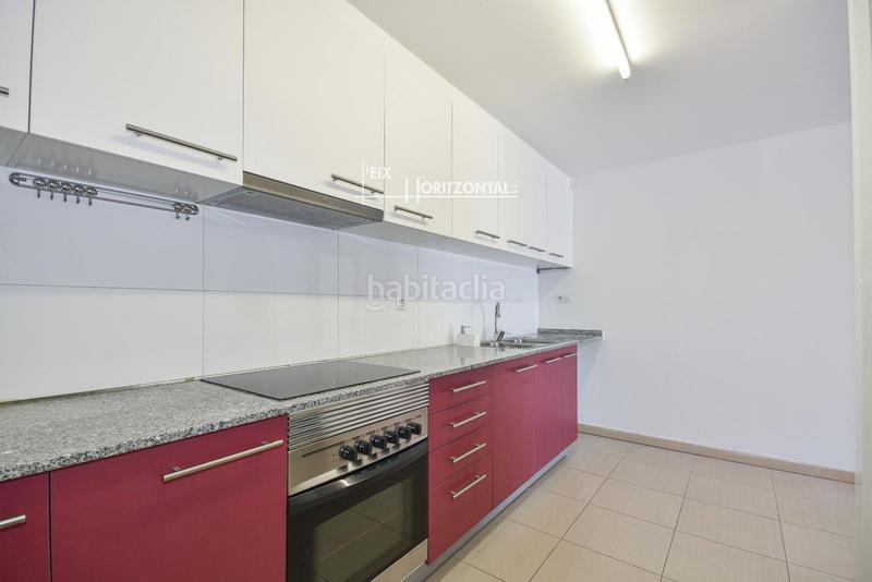 Foto b91f22fb-be08-4ef6-b25e-4c11fcc8d395. Pis amb calefacció aparcament a Montornès del Vallès