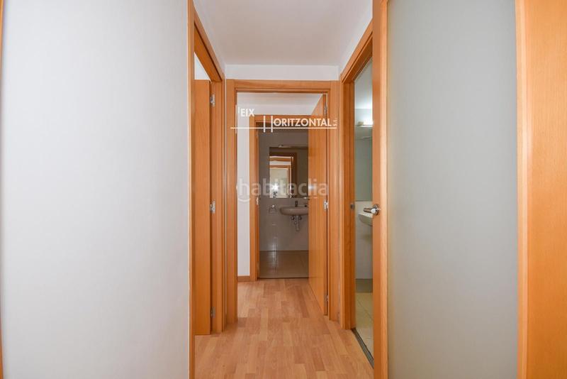 Foto c7f0c3b7-142f-4195-9a58-c22eb396e851. Pis amb calefacció aparcament a Montornès del Vallès