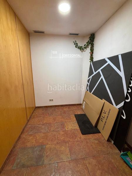 Foto 5821cf8a-8fa1-492f-a2d5-3cf58b944431. Lloguer local comercial a Centre Sabadell