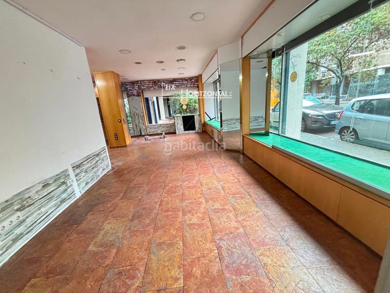 Foto 40dffe3b-7c68-437f-92fd-50230d7772a9. Location local commercial dans Centre Sabadell