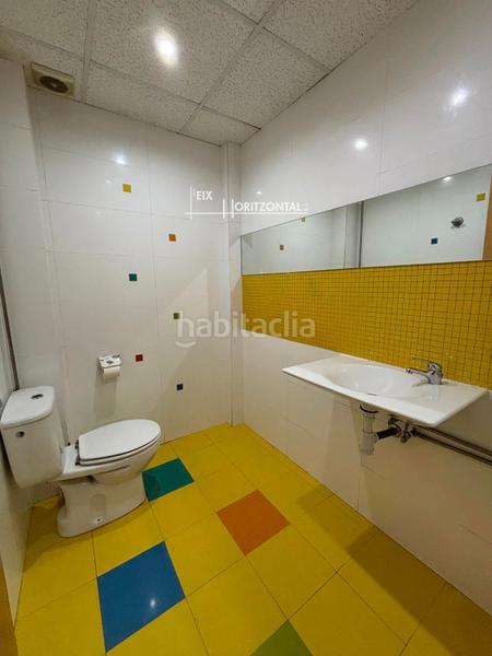 Foto c846f90c-5b2f-46c7-a53c-b5622d83fc41. Location local commercial dans Centre Sabadell