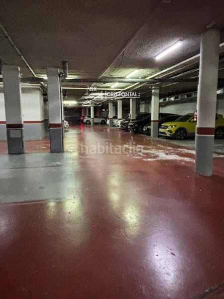 Foto adb63560-683c-4a3c-a89e-9dac9ae2d3ae. Aparcament cotxe a Centre Sabadell