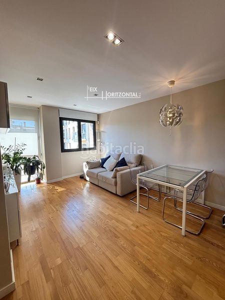 Foto e1a3c8ce-5413-4b89-89cb-c1bb5a7c5f18. Location duplex avec chauffage parking dans Centre Sabadell