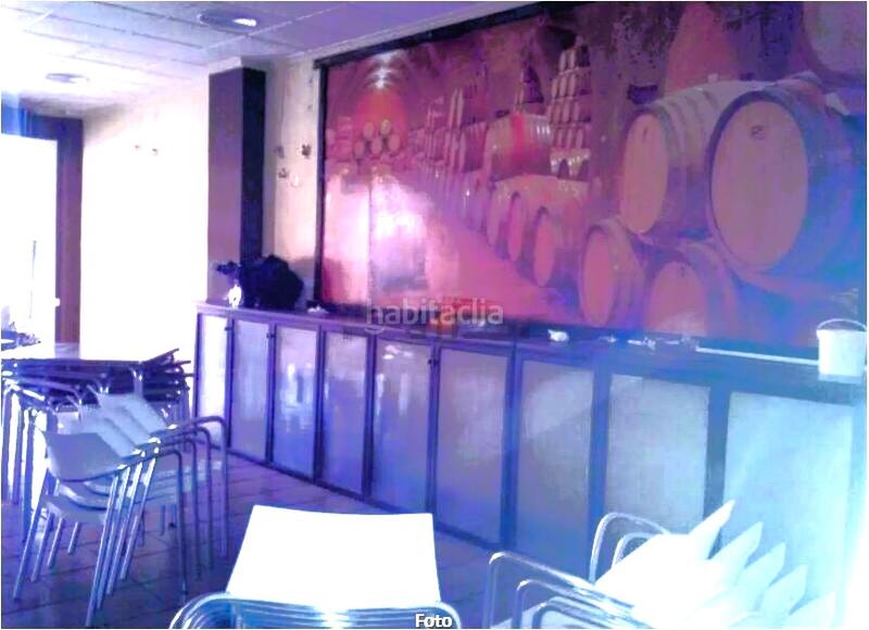 Foto 0efaed5e-07af-41ac-9e0c-2c27bab62c3e. Local comercial a avenida del deporte 4 a Islantilla golf Islantilla