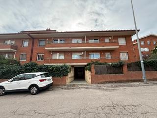 Rent Flat  Carrer de marià manent. Piso en alquiler zona collfaba