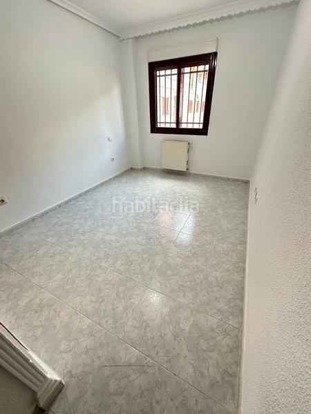 Foto ad0e9c2d-1c96-4357-aacd-682718cfb2d6. Piso casalia presenta: piso en venta en urbanización rigoberta menchú en Parla