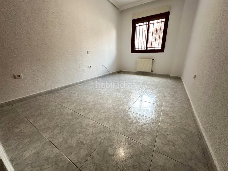 Foto d4d9a8cd-6881-4983-800a-2b41ec3021a3. Piso casalia presenta: piso en venta en urbanización rigoberta menchú en Parla