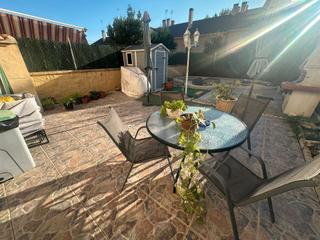 Maison jumelée à Las Américas. Casalia presenta: chalet con piscina de obra en venta en las amé