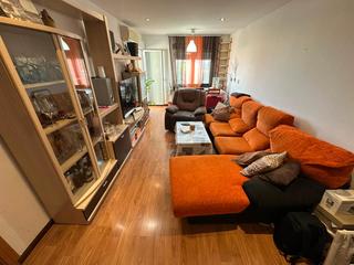 Appartamento in Reyes. Casalia presenta: piso en venta en parla - zona reyes