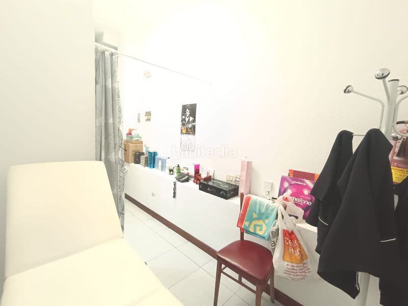 Foto 5bd3631e-474a-4770-8ac6-077347f4620c. Local comercial a Reyes Parla