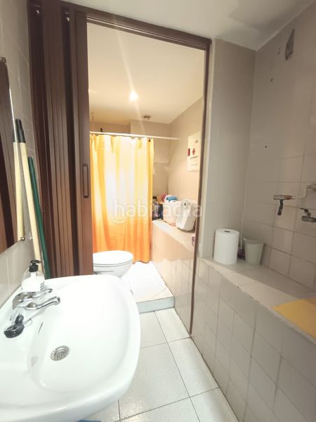 Foto e6adc889-60df-4768-a94b-e9b0872d9f33. Local comercial a Reyes Parla
