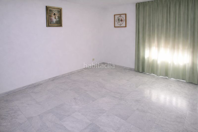 Foto 3287def3-22cd-44bf-b164-68b78a613e70. Edifici a Calle Pinto-San Roque Parla