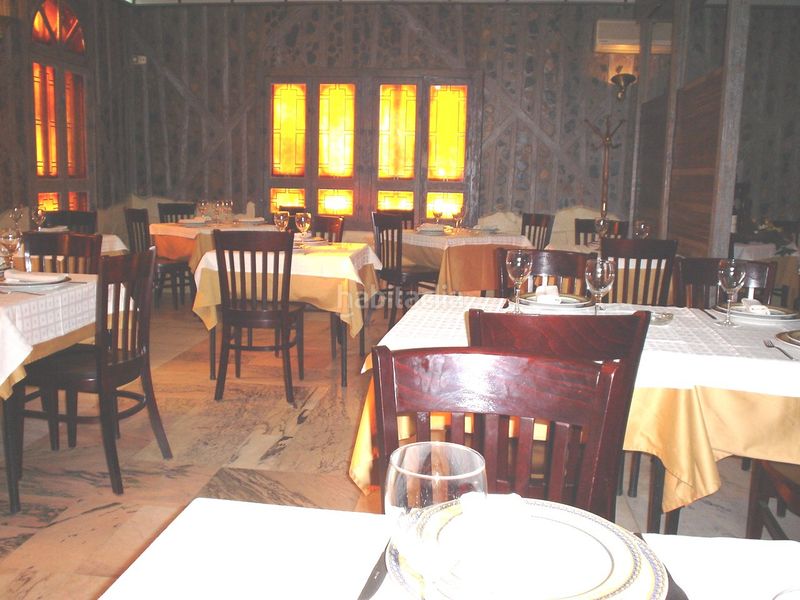 Foto 880a8cb6-1a88-4d0f-89ed-a1a186448983. Edifici a Calle Pinto-San Roque Parla