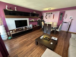 Pis a Parla Este. Casalia presenta: piso seminuevo de 4 dormitorios en urbanizació