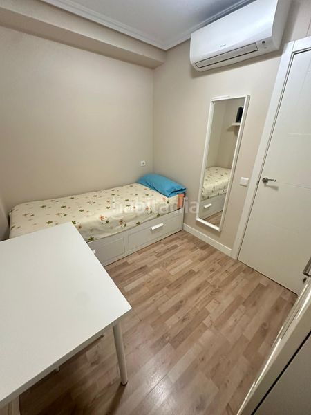 Foto ed673619-4136-457d-8ac4-81f61f9ae431. Pis amb calefacció aparcament piscina a Pintores-Ferial Parla