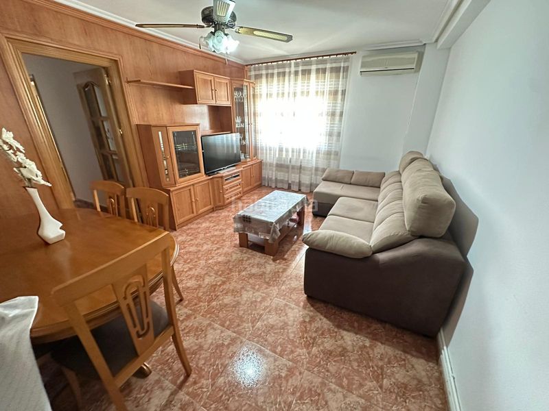 Foto 0827e804-fdf8-4990-a0d4-515f23d5f443. Pis amb calefacció a Reyes Parla