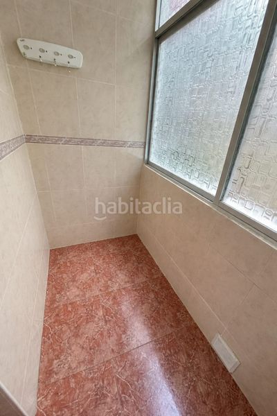 Foto 1b30132b-e26b-4d21-9880-e2216d3bb1c8. Pis amb calefacció a Reyes Parla