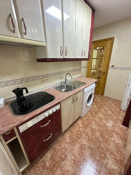 Foto 69d4c3e1-f57d-49aa-bfcb-7b05145bb265. Pis amb calefacció a Reyes Parla