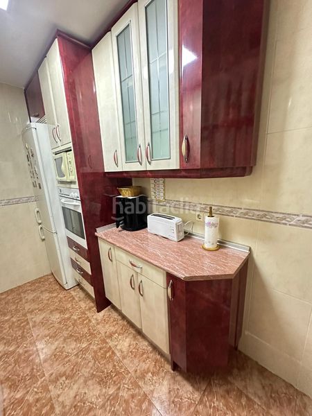 Foto f3c8e33e-c299-4f0f-89f6-7778d7400990. Pis amb calefacció a Reyes Parla