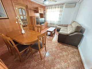 Piso en Reyes. Casalia presenta: vivienda luminosa y lista para entrar a vivir