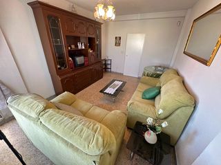 Pis a Villayuventus-Renfe. Casalia presenta: amplio piso con terraza y ascensor - zona vill