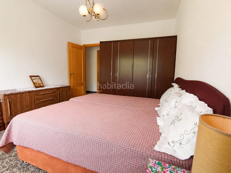 Foto d946a65f-3c96-4afd-a96b-adb00e2f712f. Xalet amb xemeneia aparcament a Palomeque