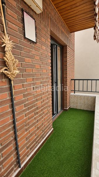 Foto 9f037b5e-0726-4e69-84e4-0e52018f1001. Casa amb calefacció aparcament a Centro Parla