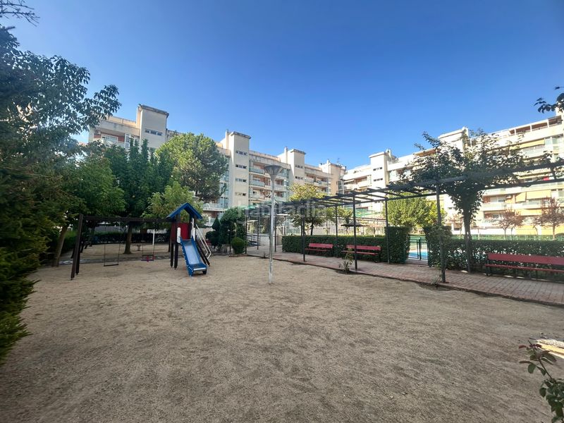 Foto 8dd0e6d8-d8f1-4c64-9f67-1191d3476c35. Etagenwohnung mit heizung pool in Laguna Park Parla