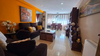 Appartement à Reyes. Casalia presenta: vivienda reformada de 2 dormitorios, amplias e