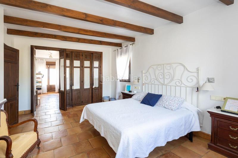 Foto a7a53d43-fff5-4da1-9bb5-6e9c50b589a4. Chalet con riscaldamento parcheggio piscina in Altos de la Zubia Zubia (La)