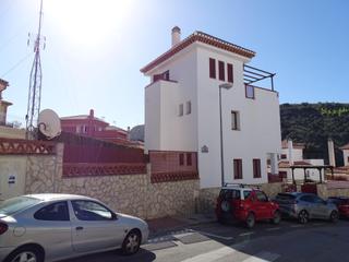 Chalet  Calle calle sala de las dos hermanas