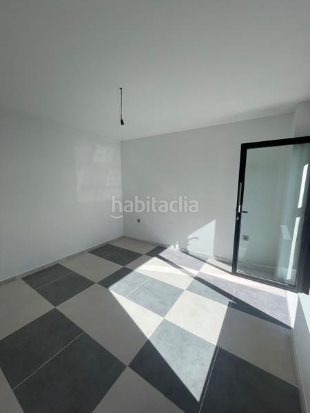 Foto 94c617d7-809c-43b3-b790-c32a3d89752f. Local comercial a La Zubia Ciudad Zubia (La)