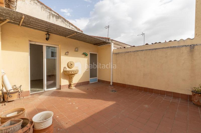 Foto 12e4b4ab-61a5-4ccb-8460-609a094977c5. Casa adossada amb aparcament a San Miguel Armilla