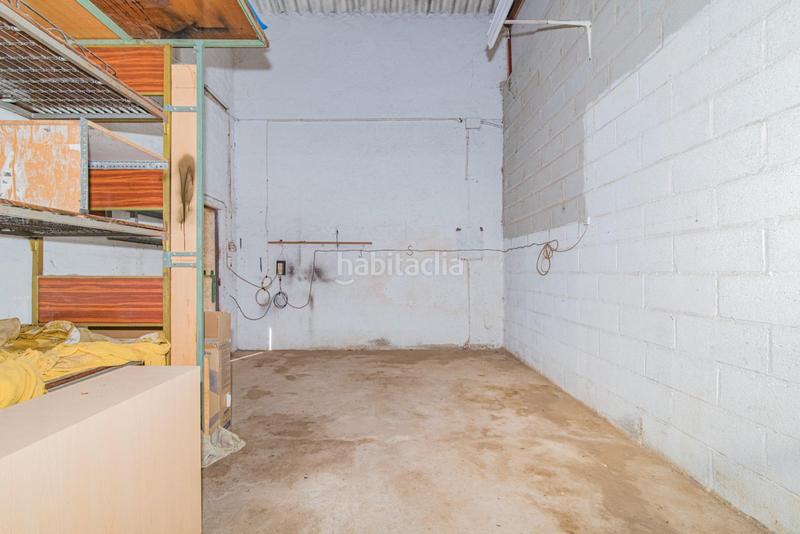 Foto 1477be6f-df00-45b2-a726-9b2736678956. Casa en malaga se pone a la venta casa local comercial nave en Zubia (La)