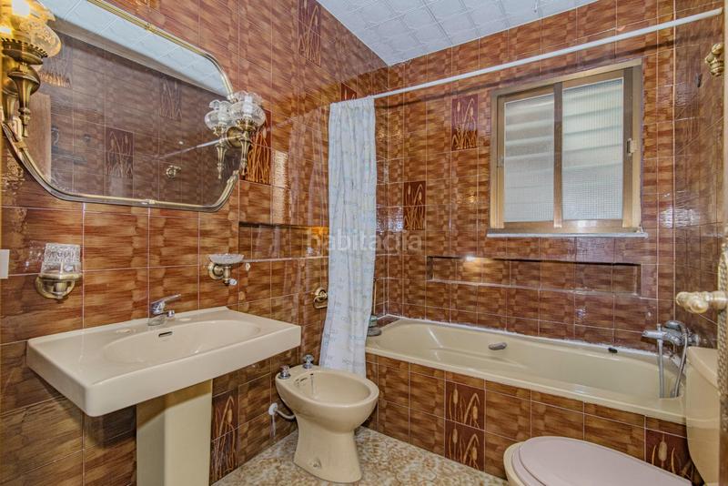 Foto 6231743e-3c56-45d8-bde3-708134c20f29. Casa en malaga se pone a la venta casa local comercial nave en Zubia (La)