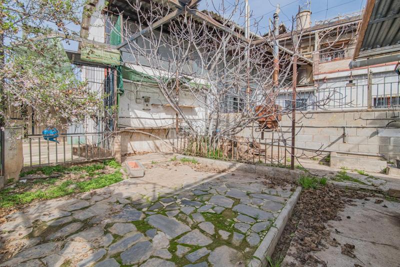 Foto 6942ce67-70be-4c6d-8041-f6333df5ee34. Casa en malaga se pone a la venta casa local comercial nave en Zubia (La)
