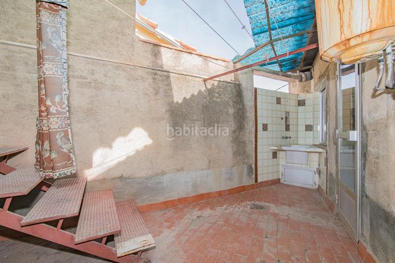 Foto aad13f8b-e36f-443b-af5d-2ea626e4c05a. Casa en malaga se pone a la venta casa local comercial nave en Zubia (La)