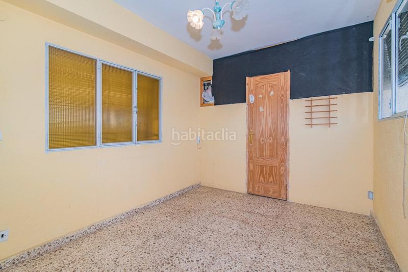 Foto dffb168a-9dd5-4ff5-aa6a-8eabae3620bc. Casa en malaga se pone a la venta casa local comercial nave en Zubia (La)