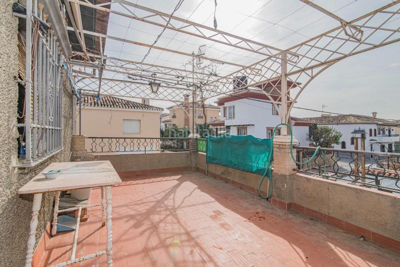 Foto f6ce3e00-8321-4176-8e94-998dbad76915. Casa en malaga se pone a la venta casa local comercial nave en Zubia (La)